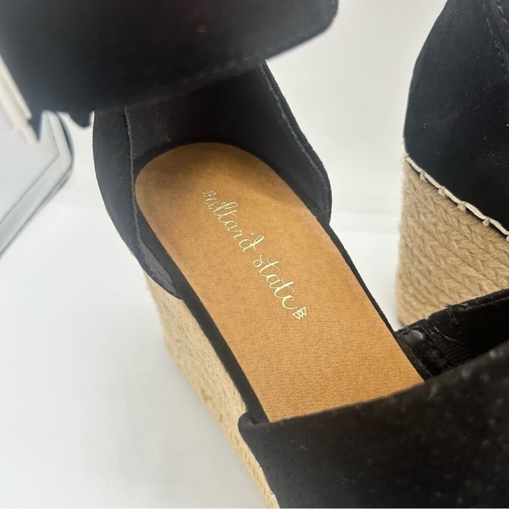 Altar'd State Marie Black Open Toe  Sandal 3.5in Straw Wedge Heel Size 8.5 - Picture 4 of 9